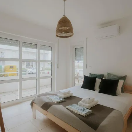 67 - Baleal Indigo Ferrel (Leiria)